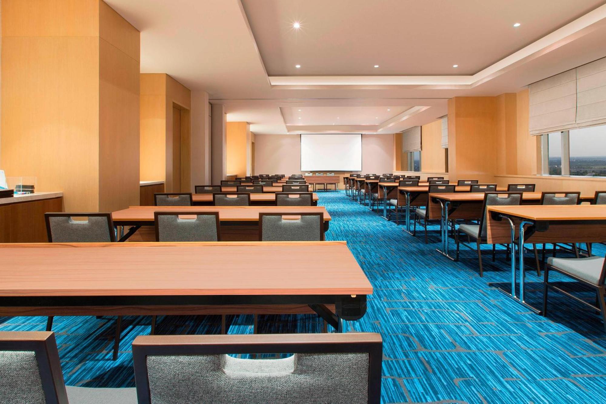 Sheraton Hyderabad Hotel Екстер'єр фото