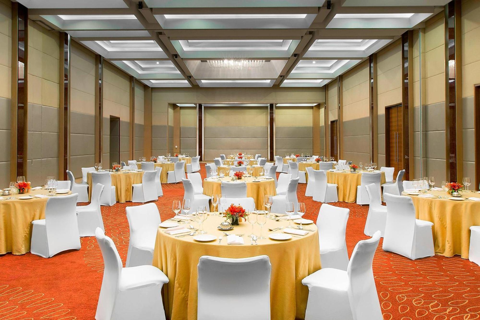 Sheraton Hyderabad Hotel Екстер'єр фото