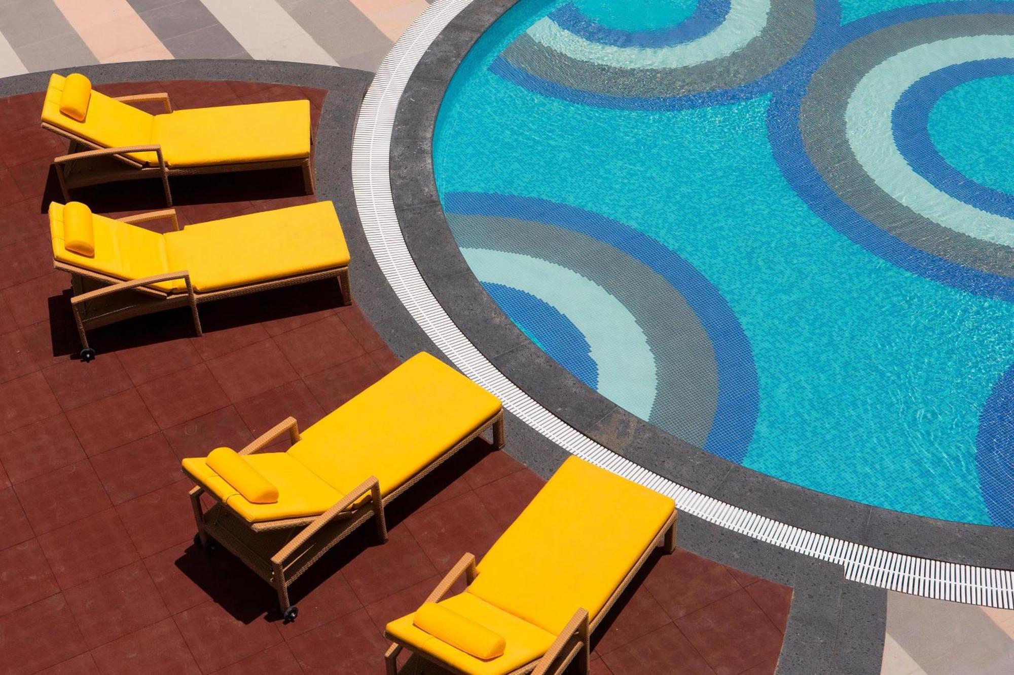 Sheraton Hyderabad Hotel Екстер'єр фото
